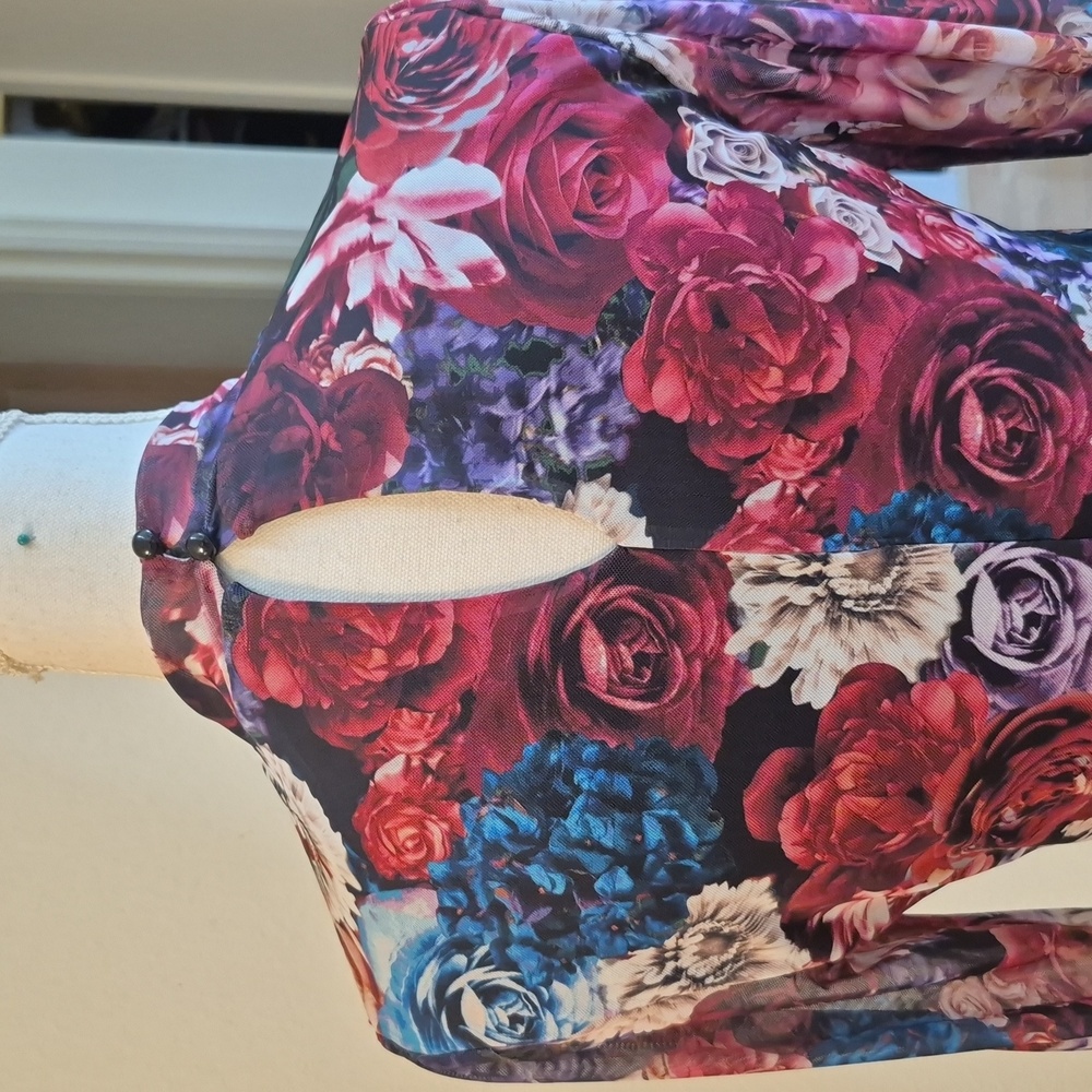 Seni & Cade Long Bell Sleeve Floral Mesh Drop Waist Mini Dress Mock Neckline - Picture 7 of 12